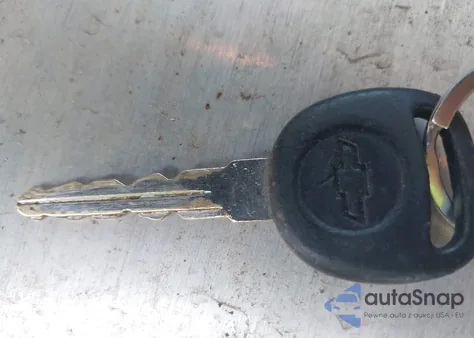 2004 Chevrolet Avalanche 1500 из США, поврежденный, VIN 3GNEK12T94G100880